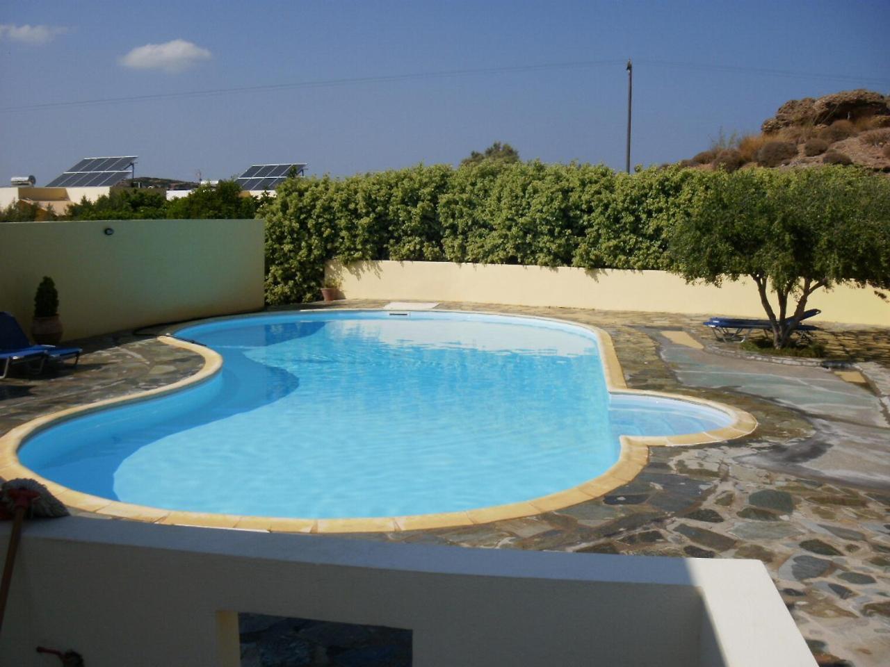 Rousolakos Pool Apartments パレカストロ エクステリア 写真
